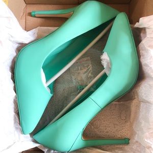 4” Mix No. 6 Pointy toe pump